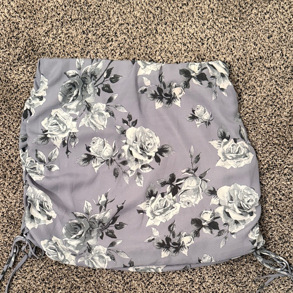Windsor White and Gray Skirt